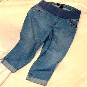 Ana Maternity  jean capris